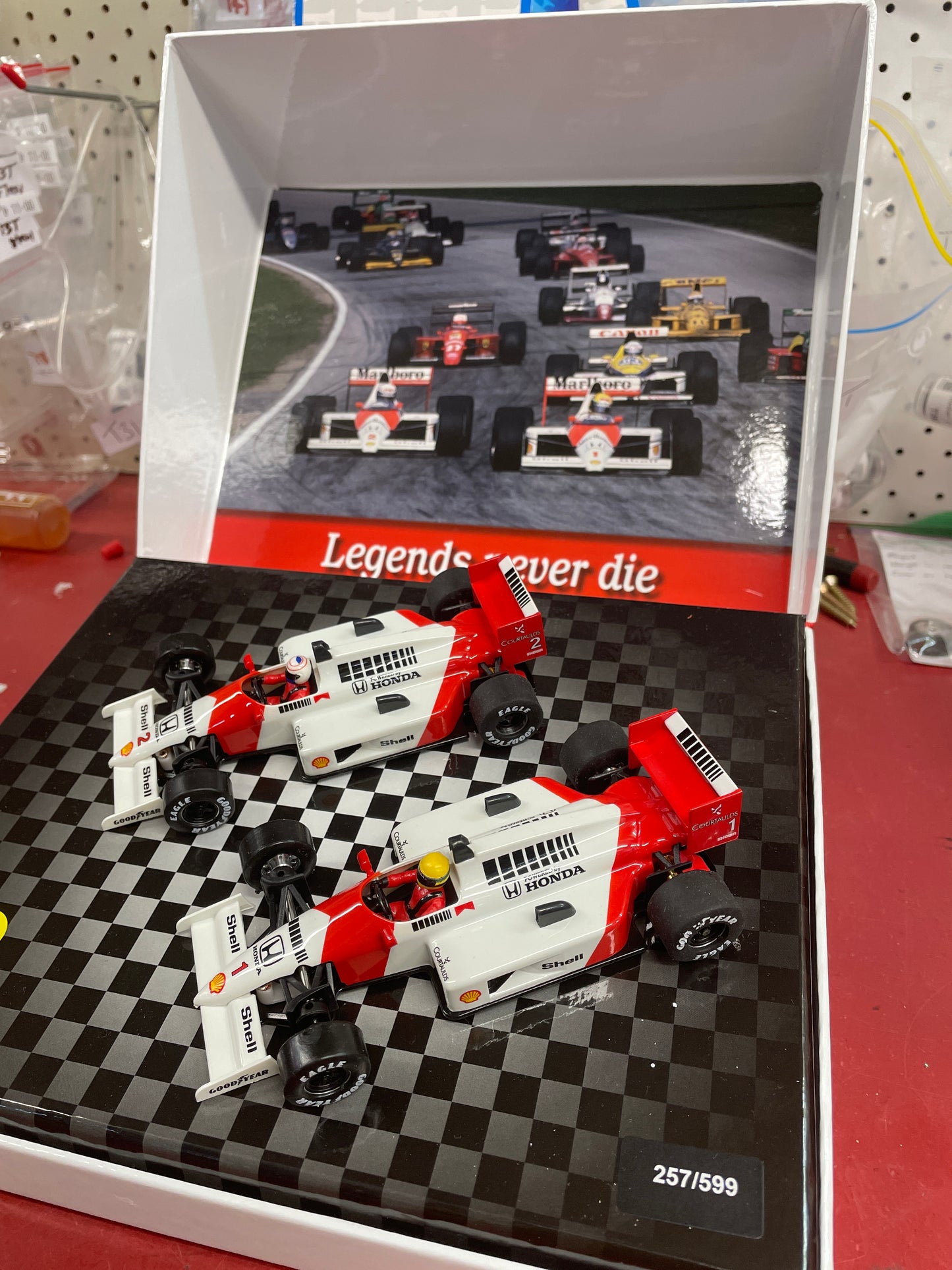 NSR 1-32 FORMULA LEGENDS F1 LIMITED EDITION BOX SET NO1 AYRTON SENNA, NO2 ALAIN PROST