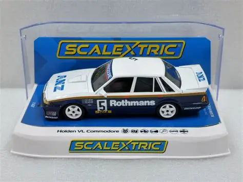 SCALEXTRIC 1-32 HOLDEN VL COMMODORE - 1987 SPA 24HS - MOFFAT + HARVEY C4433